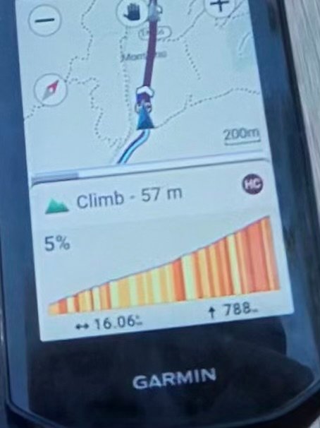 Garmin Edge screen showing an HC ClimbPro climb of 16.06 km and 788 m, at the start of the climb to Fóia